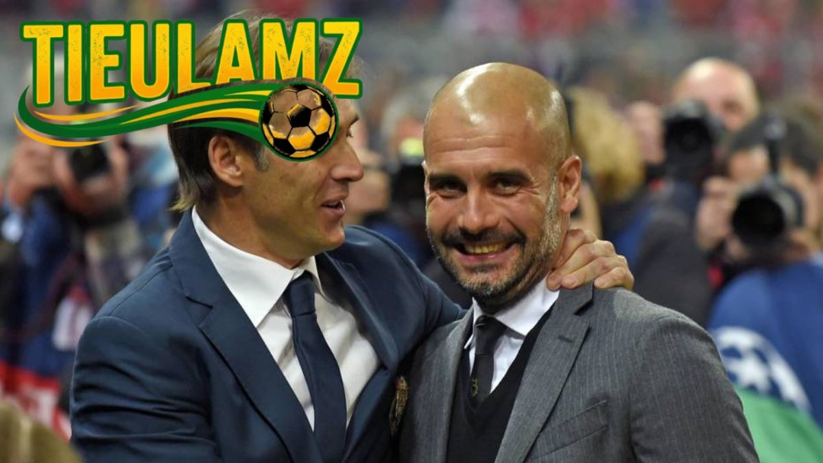 Julen Lopetegui trên băng ghế huấn luyện