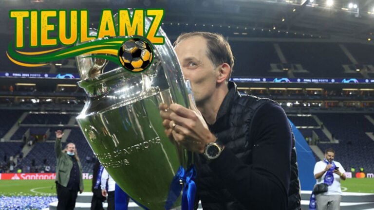 Thomas Tuchel nâng cao chức vô địch Champions League.