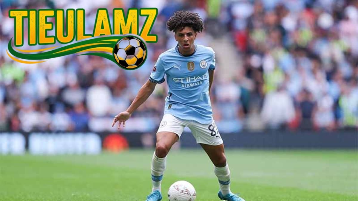 Hành trình trưởng thành của Rico Lewis tại Manchester City