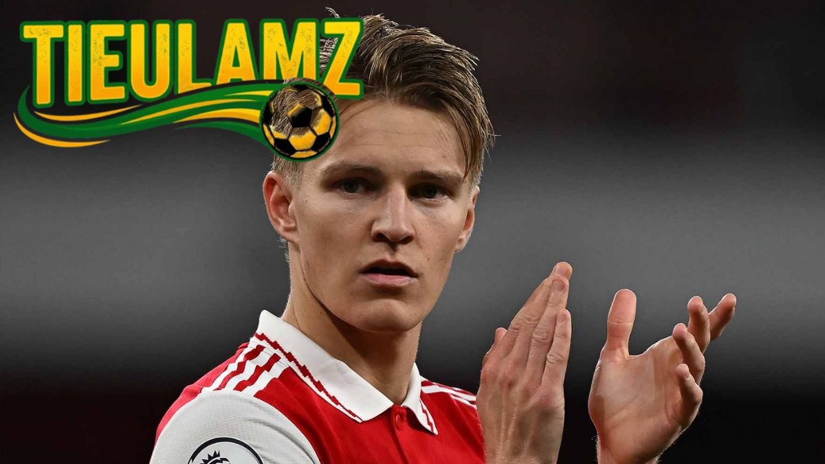 Martin Odegaard thể hiện khả năng sáng tạo trong màu áo Arsenal