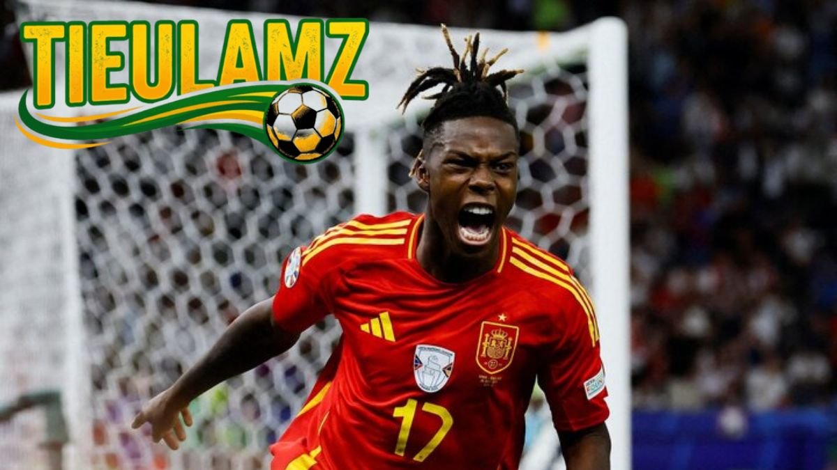 Nico Williams trong màu áo đội tuyển Tây Ban Nha