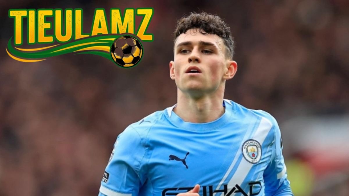 Phil Foden thể hiện kỹ thuật và khả năng sáng tạo trên sân